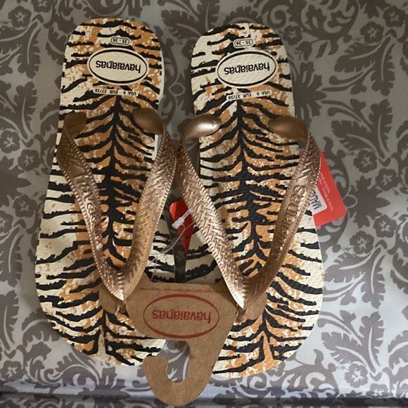 Gold/Rose Havaianas Flip Flops - Picture 3 of 5